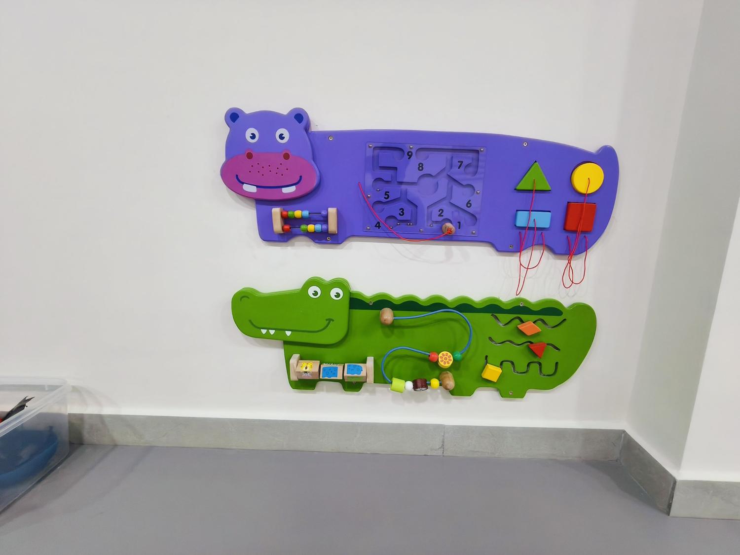 Hippo and crocodile activity walls